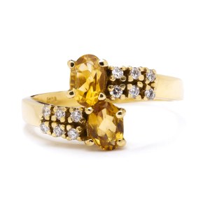 Ring with quartz and diamonds, early 21st century