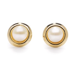 Pearl earrings from the 20th/21st centuries