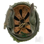 20th Century/Poland: Polish Helmet Model 63 for Airborne Units/Paratroopers/Parachutists