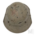 20th century / Poland / Germany: “Gladiator” helmet with the Polish Eagle / Luftschutz / Polish Eagle
