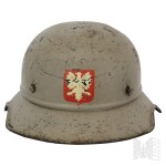 20th century / Poland / Germany: “Gladiator” helmet with the Polish Eagle / Luftschutz / Polish Eagle