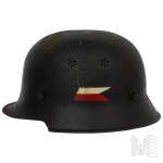 20th Century/Poland/Germany: M.34 Helmet, Polish Paint Scheme