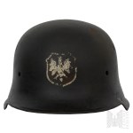 XXw/Polska/Niemcy: Hełm M.34 z Polskim Orłem.