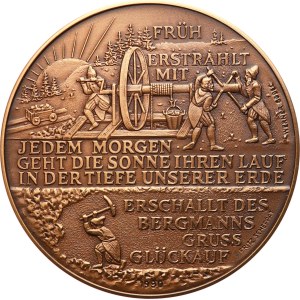 Germania . - Scheppat, Godec - Storia dell’industria mineraria 1990 «Der Haspelknecht», figura presso l’argano / miniera storica. - bronzo, 60 mm, iscrizione sul bordo «Amici delle monete della contea di Moers», astuccio
