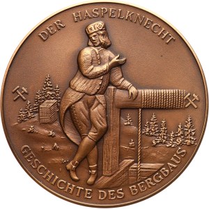 Germania . - Scheppat, Godec - Storia dell’industria mineraria 1990 «Der Haspelknecht», figura presso l’argano / miniera storica. - bronzo, 60 mm, iscrizione sul bordo «Amici delle monete della contea di Moers», astuccio