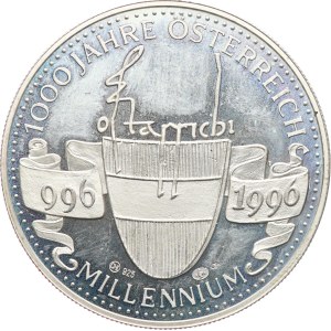 Austria, Seconda Repubblica, 1945. - 1000 anni dell’Austria 996-1996. - stemma, con le date ai lati / ritratto del cancelliere di Stato Dr. Karl Renner a sinistra. - Puro argento   925, 40   mm, 30,99   g