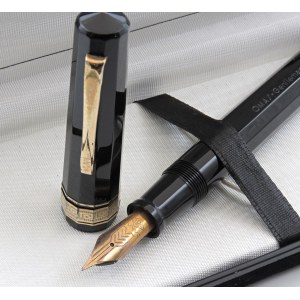 Collectible Pens - OMAS - Penna stilografica - Gentleman. Corpo e cap...