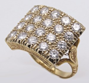 Jewellery - Anello in oro giallo di forma quadrata con brillan...