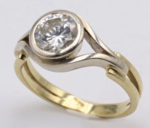 Jewellery - Anello in oro giallo e brillante ct. 1,50 circa....