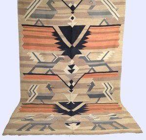 [ŁAD, BUKOWSKA Helena] Kilim z motywem ptaków proj. Heleny Bukowskiej. Spółdzielnia Artystów 