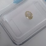NATURALNY DIAMENT KOLOROWY 0.39 CT WYSOKA CZYSTOŚĆ: VVS2 | SZLIF: OWALNY MODYFIKOWANY Oficjalna wycena brutto rzeczoznawcy: 5 633,40 USD 21 400,44 PLN brutto
