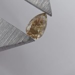 NATURAL COLORED DIAMOND 0.16 CT | CLARITY: Vs2 | CUT: TEARDROP Official appraiser’s valuation: $1,722 (6,594.00 PLN gross—based on the exchange rate as of September 23)