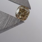 NATURAL COLORED DIAMOND 0.15 CT | CLARITY: Si2 | CUT: CUSHION Official appraiser’s valuation: 1,304 USD (4,993.00 PLN gross—based on the exchange rate as of September 23)