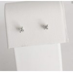 18-karat gold earrings with natural diamonds totaling 0.18 carats