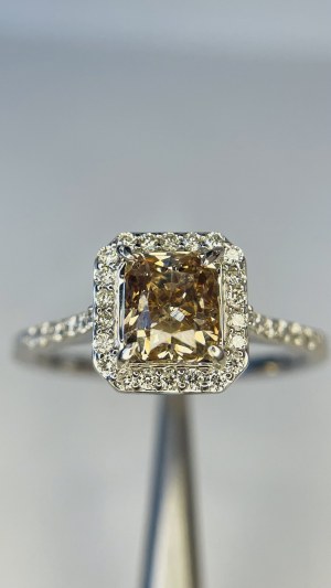 Pierścionek z Diamentami Naturalnymi 1.28ct (Wycena 24 600 USD) - 93 451 zł Brutto