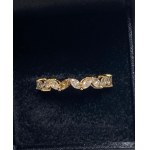 Exkluzivní prsten ze žlutého zlata s 11 přírodními diamanty (0,95 ct)