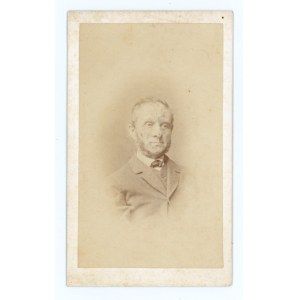 Varšava, portrét staršieho muža, foto: G. Sachowicz, 60. – 70. roky 19. storočia (169)