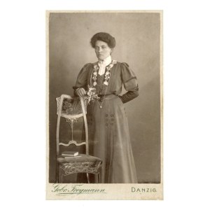 Gdańsk, portrait of a woman, photo by G. Freymann (178)