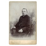 Żywiec, portrait of a priest, photo by Robert Schreinzer and Son. Studio photos (271)