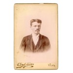 Vilnius, portrait of a man, photo by the Czyż Brothers. Studio portraits (320)