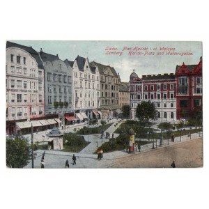 Lviv. Place Halicki et rue Wałowa.