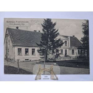 Strzebielinko pri Wejherove, zámok z cca roku 1910