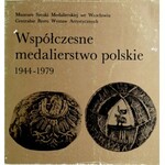 Zestaw książek dotyczący medali i medalierstwa polskiego XX w.