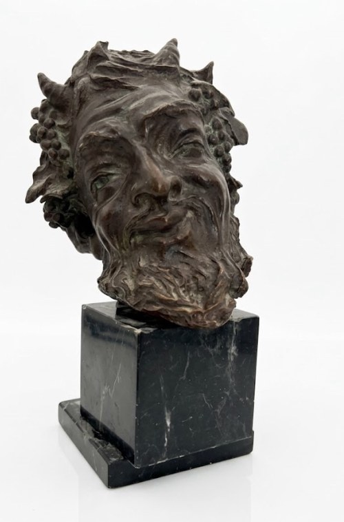 Vincenzo Gemito. (Napoli 1852 - 1929). Testa di satiro Bronzo a pati. Testa di satiro Bronzo a patina scura Firmato in basso h cm 38 compressive la base