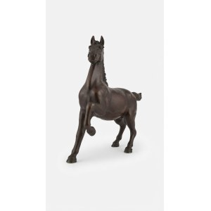 Bronze sculpture depicting a trotting horse, 37x44
