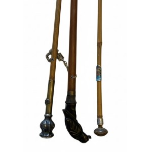 Sada tří historických vycházkových holí, 95 cm