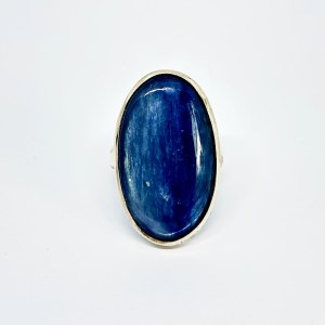 Anello d'argento con cianite