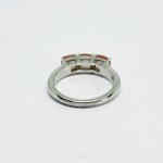 Anello d'argento con rubelliti (?)