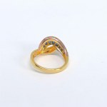Anello in argento placcato oro con zaffiri blu naturali