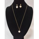 375/9K Gold Heart-Shaped Set with 0.24 Ct Diamonds (3x0.08 Ct)