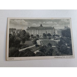 LEGNICA (LIEGNITZ) – PLACE HINDENBURG AVEC LE LYCÉE