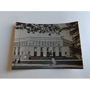 Poľská ľudová republika, Zabrze, Dom piesní a tanca. Foto: T. Hermańczyk, 1957.