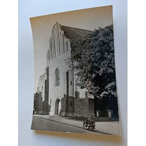 Polská lidová republika, Konin, kostel sv. Bartoloměje, foto: A. Kaczkowski, P. Mystkowski, 1962