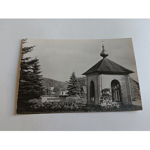 PRL MUSZYNA NÁMESTIE NA TRŽNICI, FOTO: L. ŚWIĘCKI, 1963