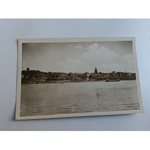 La République populaire de Pologne : Grudziądz, vue depuis la Vistule. Photo : Henryk Poddębski