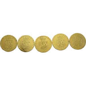 George III, 1760-1820. Lot of 5 coins : Guinea 1784, 1797, 1795, 1797 (2)...