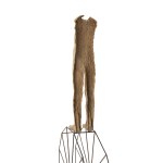 Magdalena Abakanowicz (1930, Falenty, vicino a Varsavia – 2017, Varsavia), “Figura con cerchio” dalla serie “Circo”, 1992