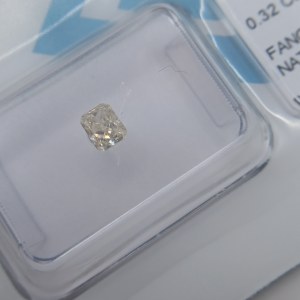 NATURAL COLORED DIAMOND 0.32 CT VERY HIGH CLARITY: VVS1 | CUT: MODIFIED RADIANT Official appraiser’s valuation: $5,092 (19,343.74 PLN gross—as of September 20, USD exchange rate 3.79885)