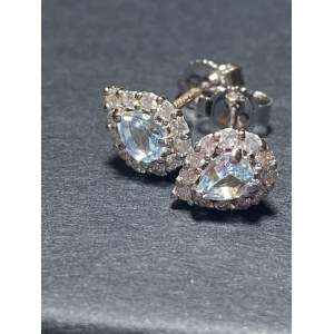 Earrings with natural aquamarines and diamonds - HRD Antwerp Certificate J260000170348