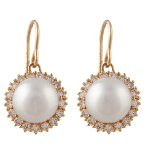 Boucles d'oreilles, contemporaines