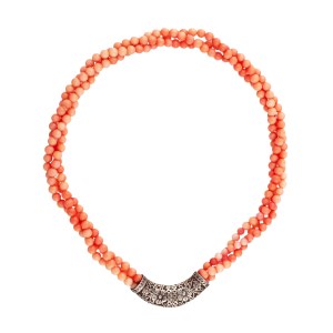 Collana con corallo, metà del XX secolo