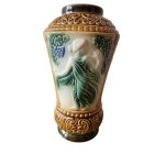 Cooperativa Artigianale dei Metallurgici e degli Elettricisti di Breslavia, Vaso “Le tre dee”