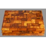 Staatliche Bernstein-Manufaktur Königsberg (SBM) borostyán ládika. cca 1930, Schatulle, Butterscotch. Jelzett. Kis sérüléssel, egy-két darabja leválik, 16x21 cm /// Staatliche Bernstein-Manufaktur Königsberg (SBM) amber casket. Circa 1930, casket, butters