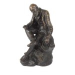 Otto Rimke: Elegáns úr kalapban. Patinázott bronz, Bécs, 1900 körül, jelzett, m: 23 cm /// Otto Rimke: Elegant Gentleman in a Hat. Patinated bronze, Vienna, circa 1900, signed, height: 23 cm.