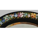 Murano mikromozaik díszítésű tükör, cca 19. sz. vége, pácolt fa testtel, támasztható, fazettált tükörlappal, 26x21 cm /// Murano mirror with micro-mosaic decoration, circa late 19th century, stained wooden frame, freestanding, with a bevelled mirror plate