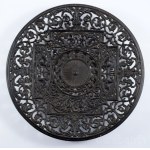 cca 1860-1880 Johann Wilhelm Buderus vas dísztál, jelzett, d: 27 cm /// c. 1860-1880 Johann Wilhelm Buderus cast-iron decorative dish. Marked. Diameter: 27 cm.